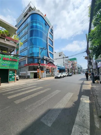 Nhà Huỳnh Văn Bánh, Phú Nhuận – giá quanh 17 tỷ, mặt tiền kinh doanh - ảnh 1