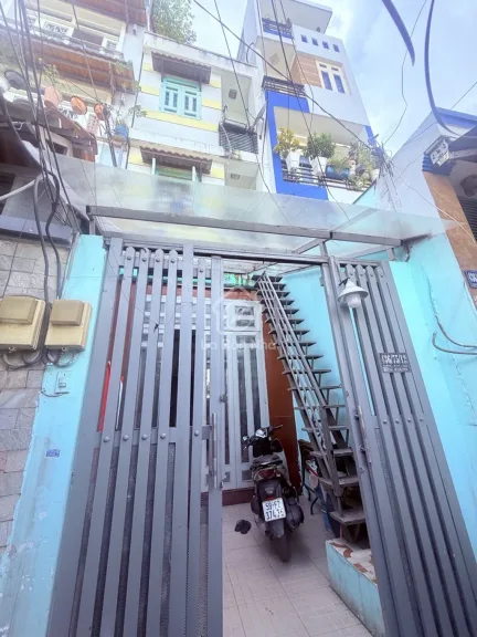 Nhà Cách Mạng Tháng 8, Quận 10 – giá quanh 7 tỷ, hợp gia đình đông người - ảnh 1