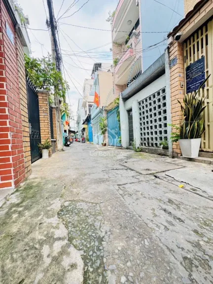 Nhà Cách Mạng Tháng Tám, Quận 3 – giá nhỉnh 8.9 tỷ - ảnh 1