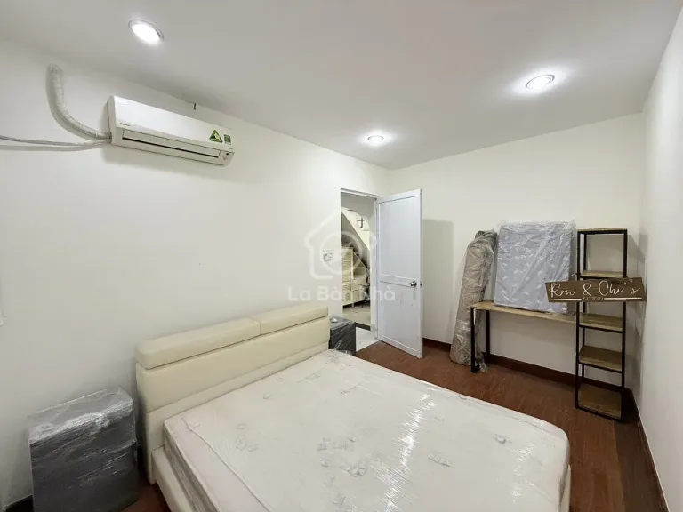 Nhà đường Số 18, Gò Vấp – giá quanh 5.7 tỷ, diện tích rộng - ảnh 1