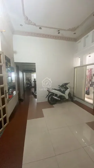 Nhà Bùi Đình Tuý, Bình Thạnh – giá quanh 11 tỷ, hợp kinh doanh CHDV - ảnh 1