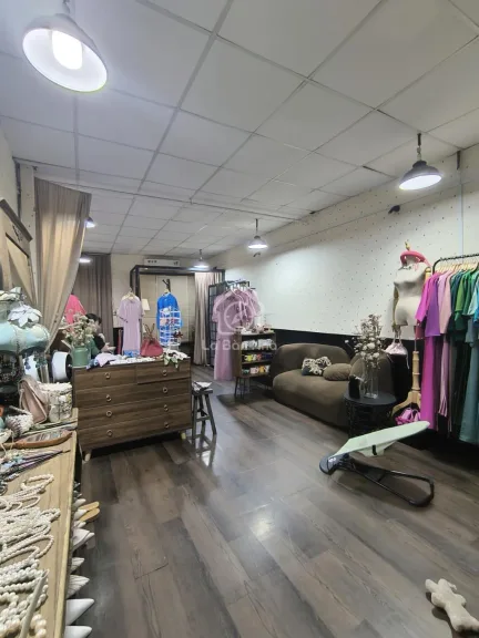 Nhà Lê Văn Sỹ, Quận 3 – giá quanh 8.1 tỷ, hẻm thông kinh doanh - ảnh 1