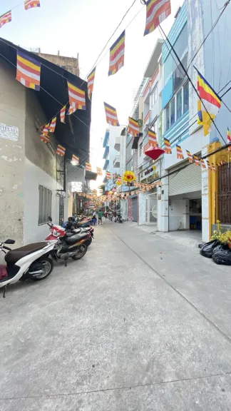 Nhà Cách Mạng Tháng 8, Quận 3 – giá nhỉnh 3 tỷ, hợp gia đình ở thật - ảnh 1