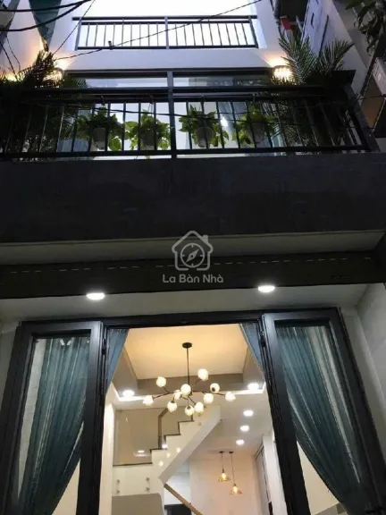 Nhà Trường Sa, Quận 3 – giá nhỉnh 6 tỷ, hợp ở trung tâm - ảnh 1