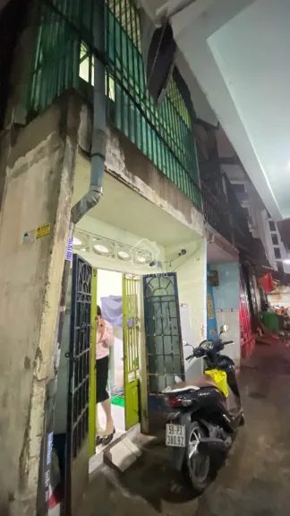 Nhà Cách Mạng Tháng 8, Quận 3 – giá quanh 3.2 tỷ, tiện về trung tâm - ảnh 1