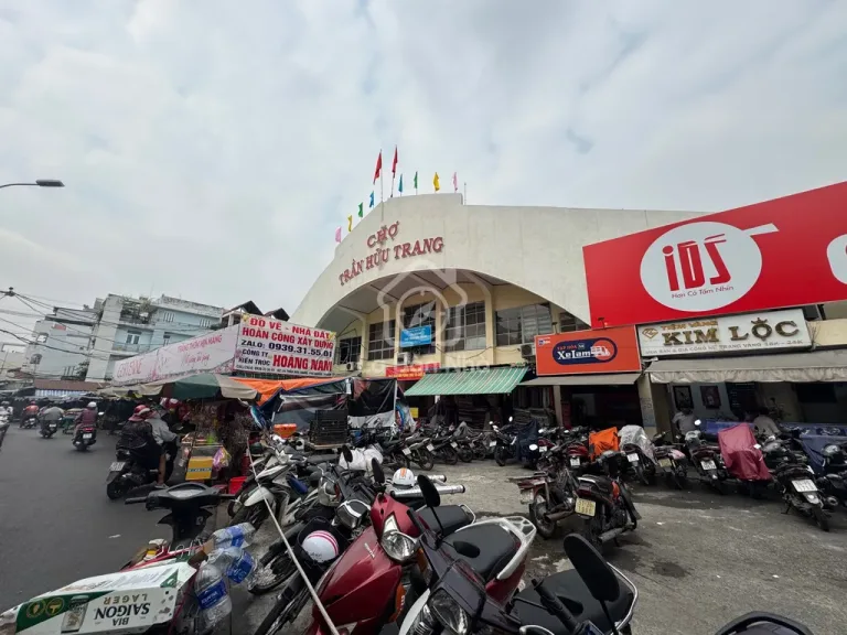 Nhà Trần Hữu Trang, Phú Nhuận, giá quanh 18 tỷ, hợp gia đình ở thật - ảnh 1