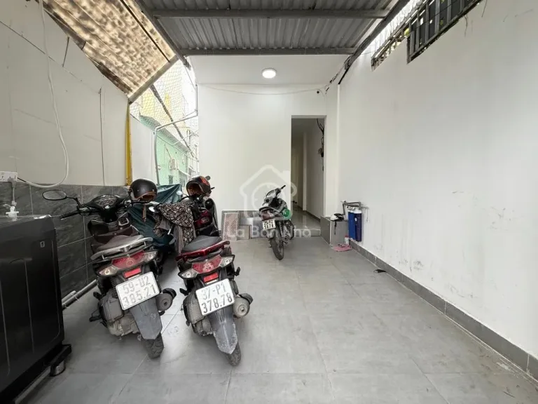 Nhà Thích Quảng Đức, Phú Nhuận – giá quanh 10.8 tỷ, hẻm xe tải thông - ảnh 1