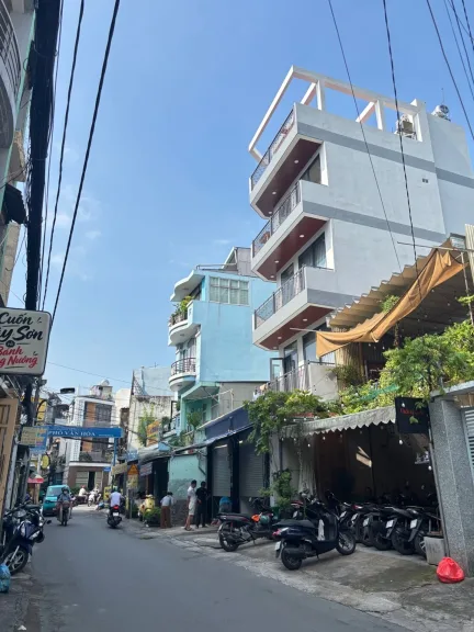 Nhà Bùi Đình Tuý, Bình Thạnh – giá quanh 5 tỷ, kết nối thuận tiện - ảnh 1