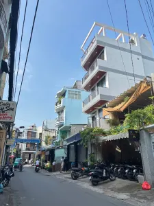 Nhà Bùi Đình Tuý, Bình Thạnh – giá quanh 5 tỷ, kết nối thuận tiện - ảnh 1