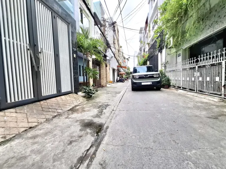 Nhà Lê Văn Sỹ, Quận 3 – giá hơn 8 tỷ một chút, hẻm xe hơi đỗ cửa - ảnh 1